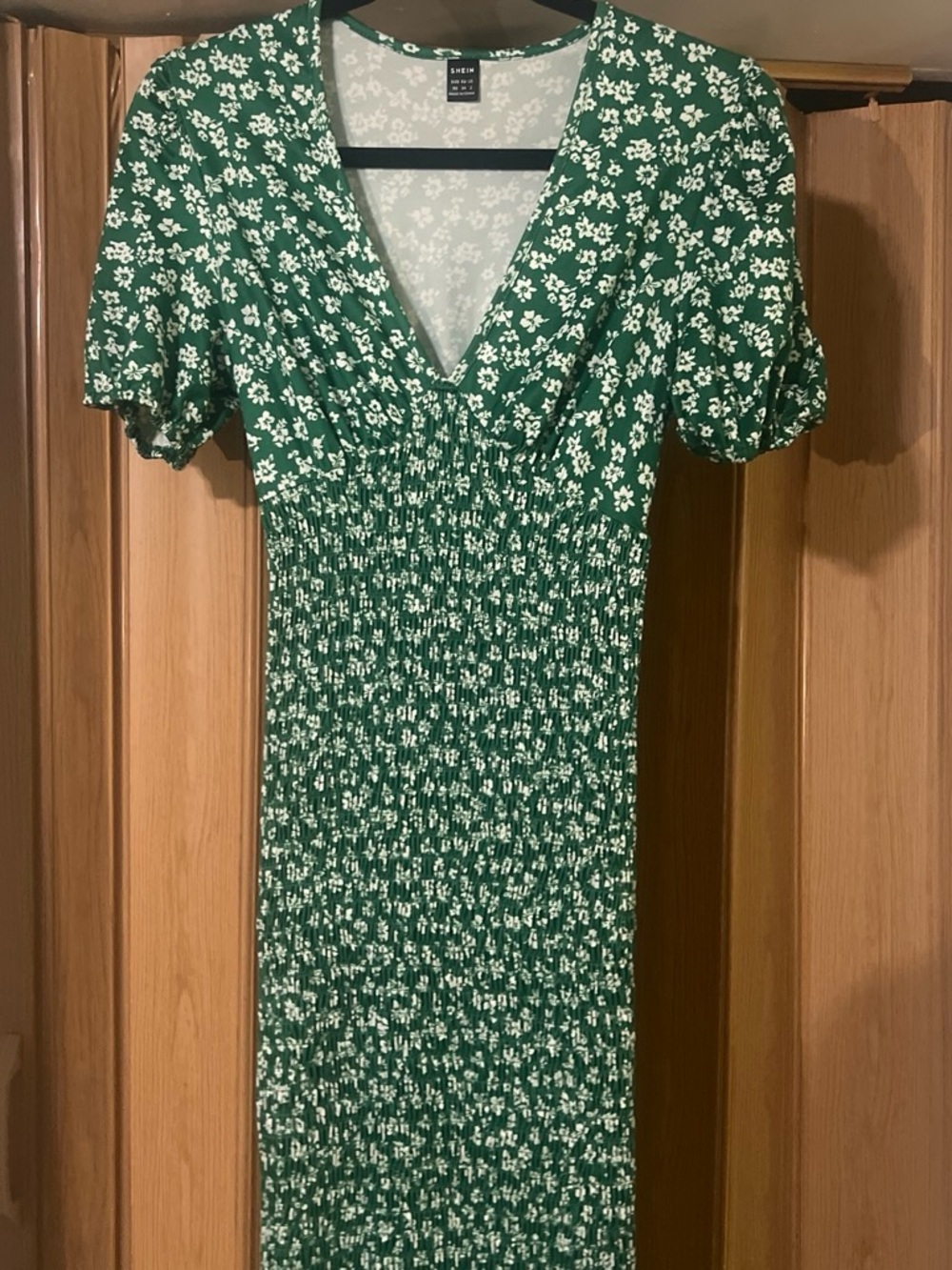 SHEIN Green Floral Smocked Midi Dress with Puff Sleeves